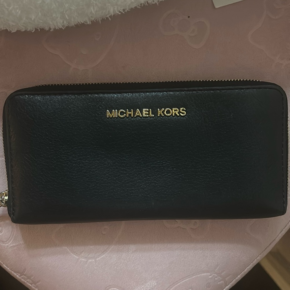 Michael Kors wallet